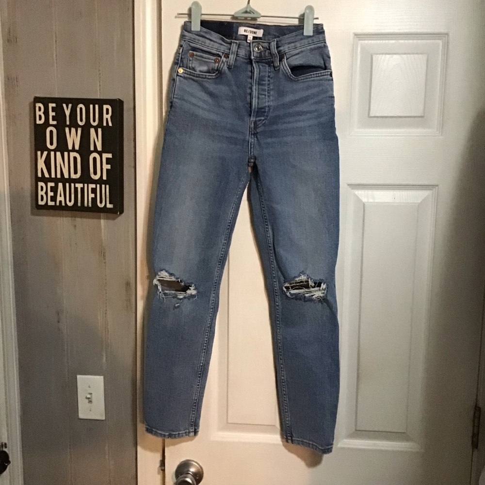 RE/DONE 90s High Rise Ankle Crop Distressed Jeans. Size 24